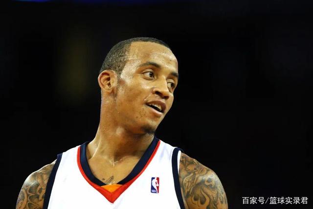 公牛大胜活塞锁定东部第九 尼克斯胜凯尔特人