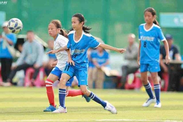 库里27+7+9希尔德关键三分 勇士力克绿军5连胜